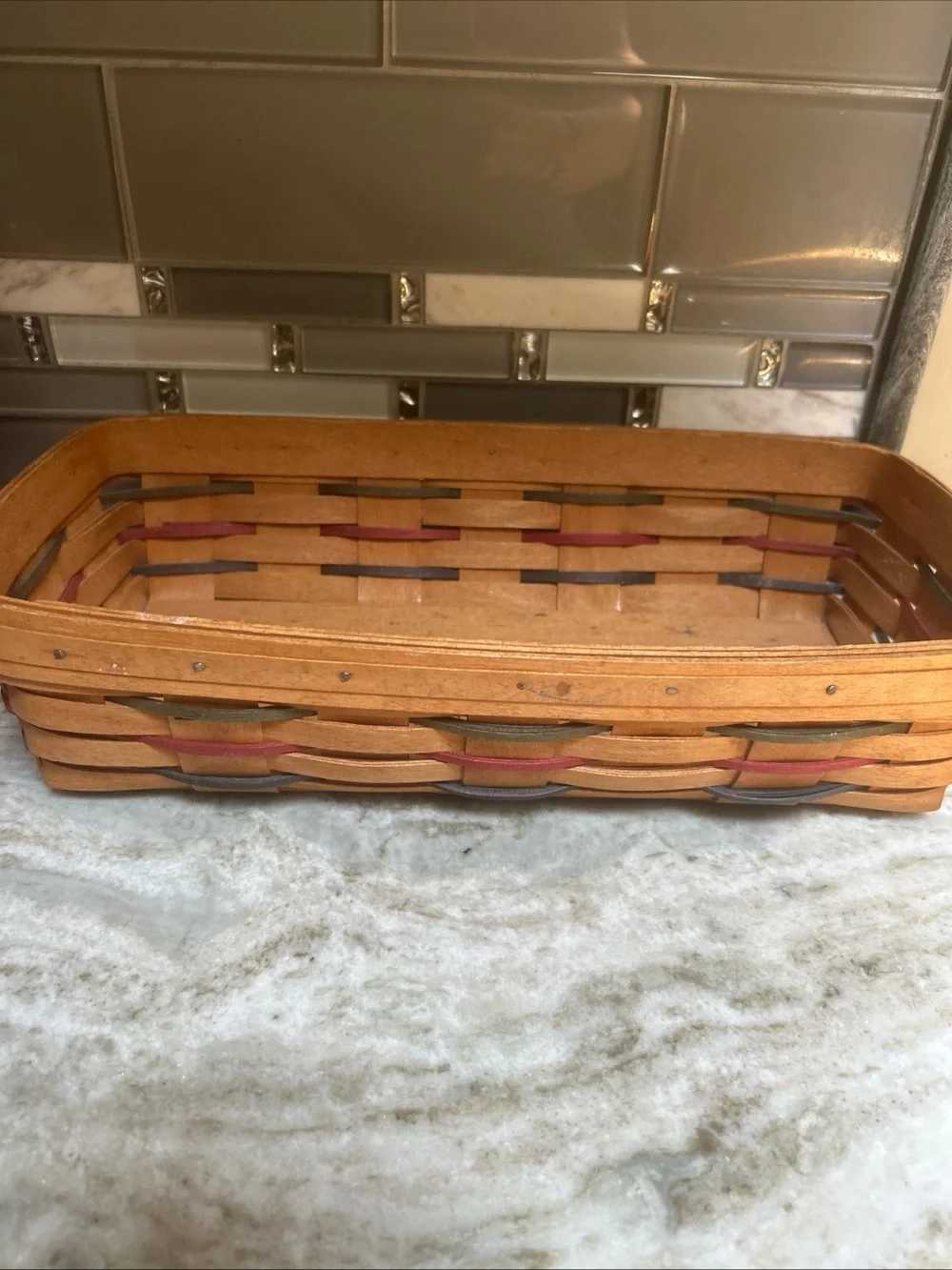 LONGABERGER Woven Bread Basket, Green/ Red Accents1995 holiday entertain 15”